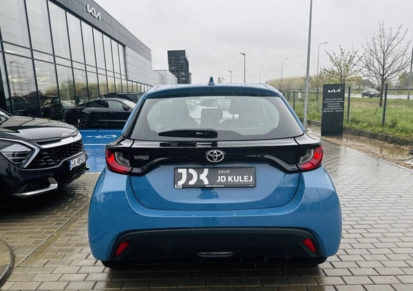 Toyota Yaris cena 68800 przebieg: 26792, rok produkcji 2021 z Gdańsk małe 172